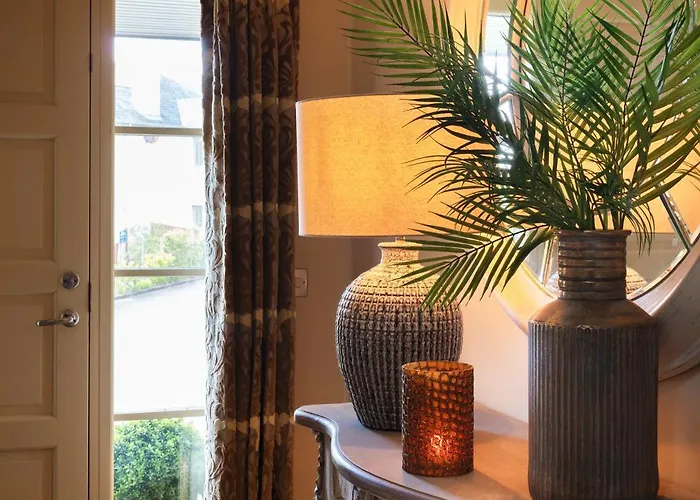 Luxury Interior Designed 4 Bedroom Villa, Holiday home