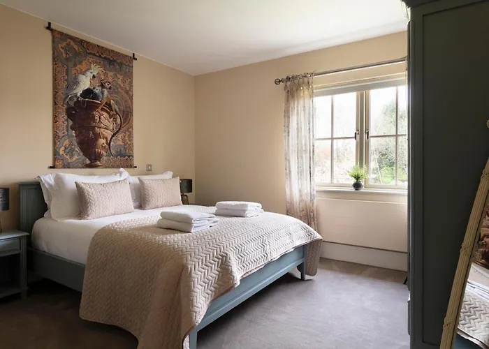 Luxury Interior Designed 4 Bedroom Villa, Kenmare