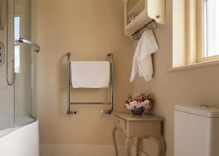 Luxury Interior Designed 4 Bedroom Villa, * 켄마어